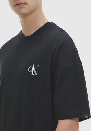 Calvin Klein T-Shirt, Rundhalsausschnitt, Modischer Print, Uni, Für Herren Schwarz 4 Calvin Klein T-Shirt, Rundhalsausschnitt, Modischer Print, Uni, Für Herren Schwarz – Bild 4